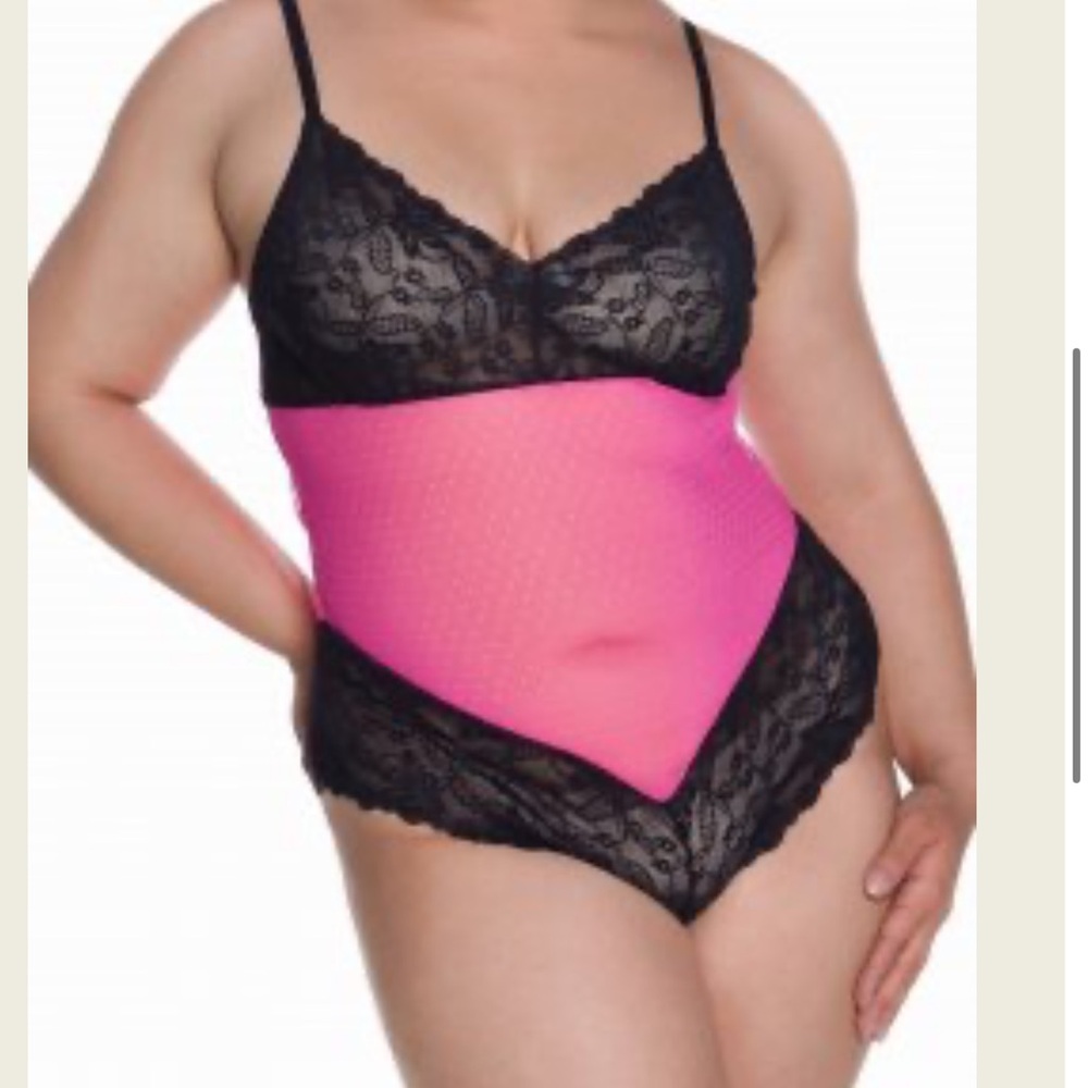 True 6x Black and Pink Lace Teddy